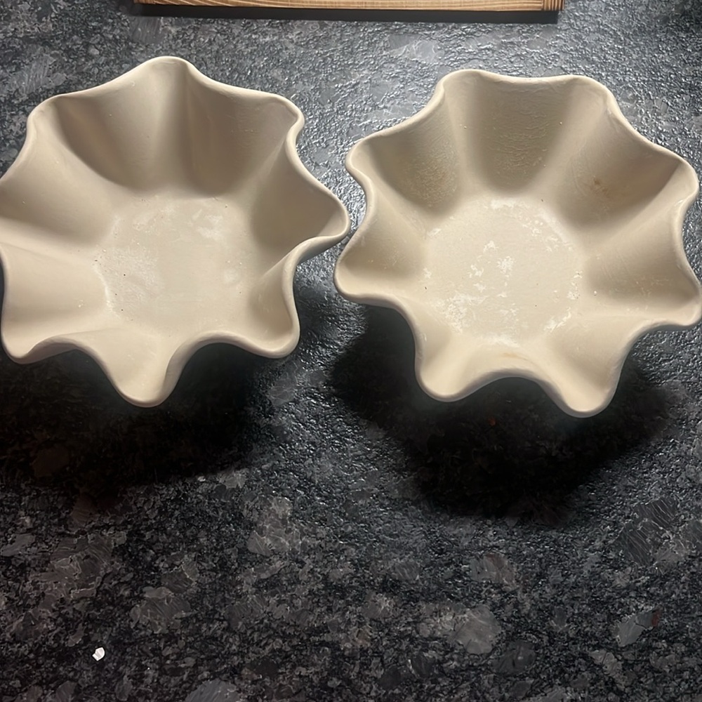 COPY - Pampered Chef Tortilla Taco shell stone bowls. Set of 2. Believed to be …